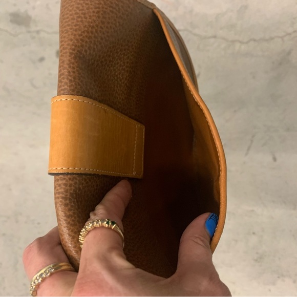 Christian Dior Vintage tan Pebble leather crossbody shoulder bag - Picture 12 of 14